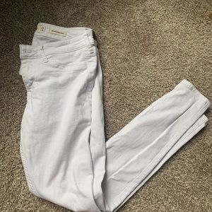White hollister low rise skinny jeans
